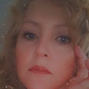 Meet your Posher, Sally